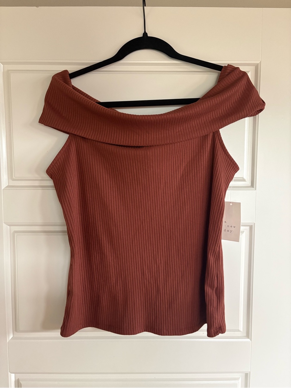 a new day Off-Shoulder Ribbed Camisole — Rust